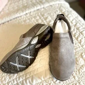 Easy Spirit Shoes Easy Spirit Taupe Enira Comfort 9w Poshmark